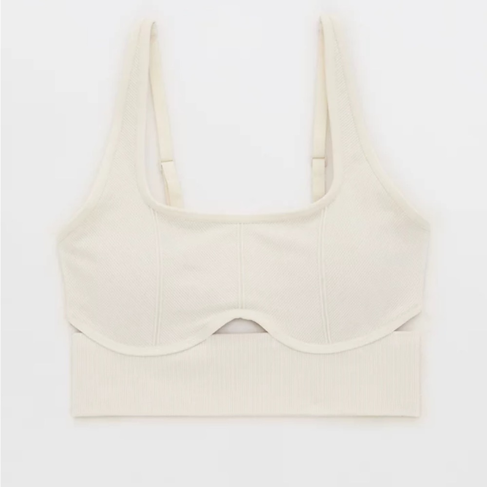 OFFLINE By Aerie Seamless Cut Out Sports Bra in size Small